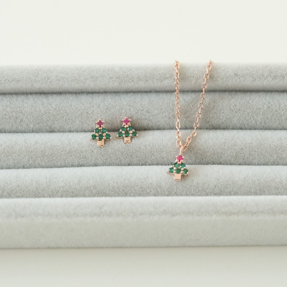 
                      
                        [最後現貨] Petite Christmas Tree Earrings & Necklace
                      
                    