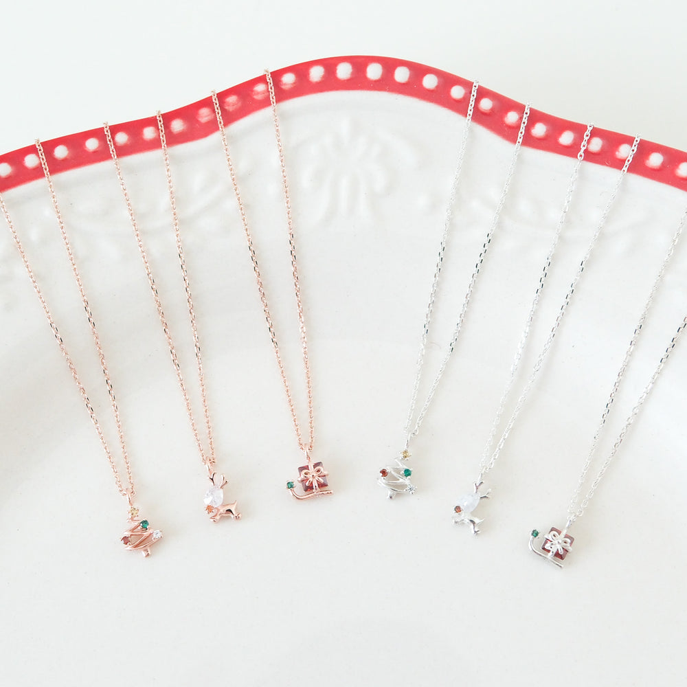 22648 Christmas is Just Around the Corner Necklace