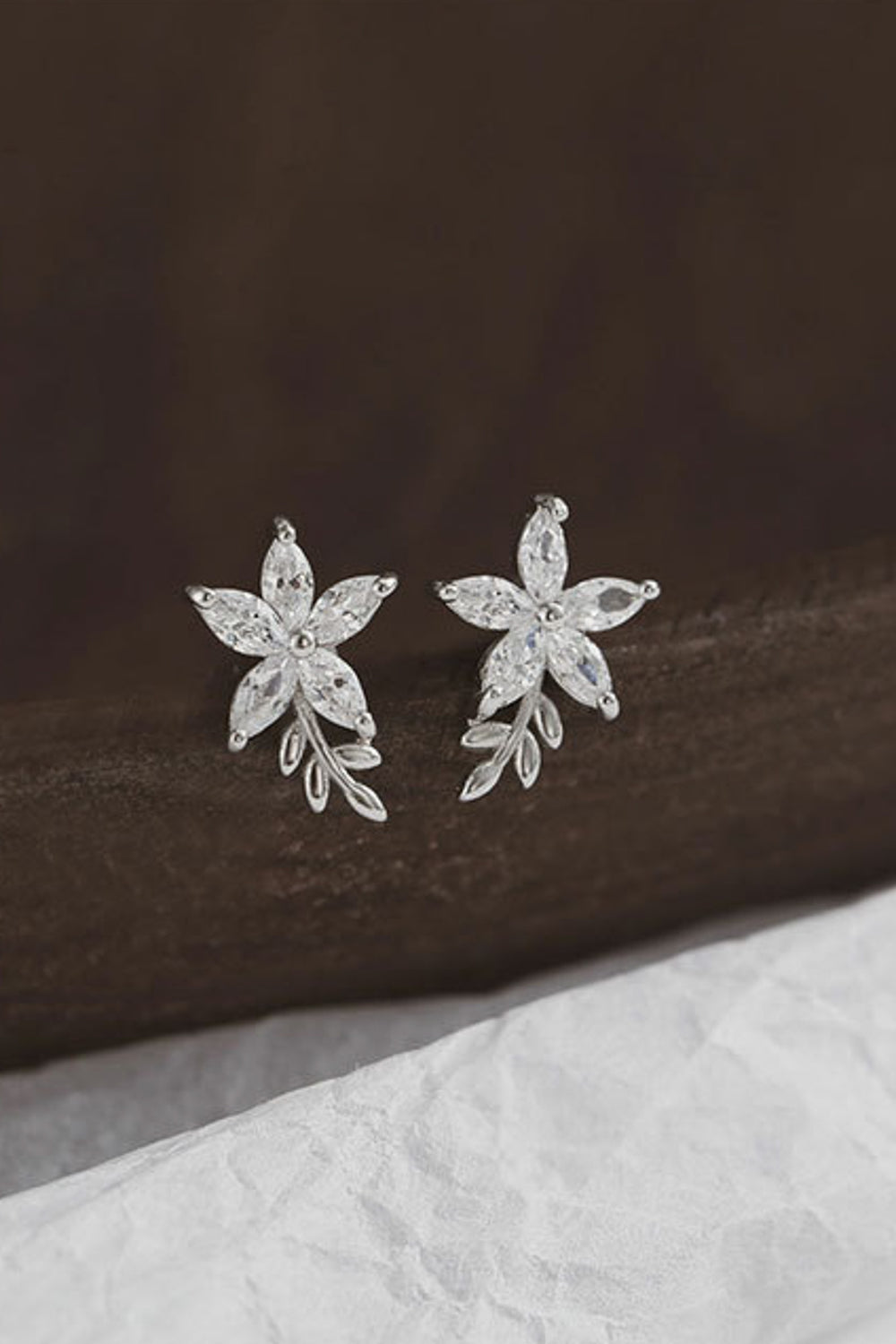 23302 - Silver Crystal Floral Earrings