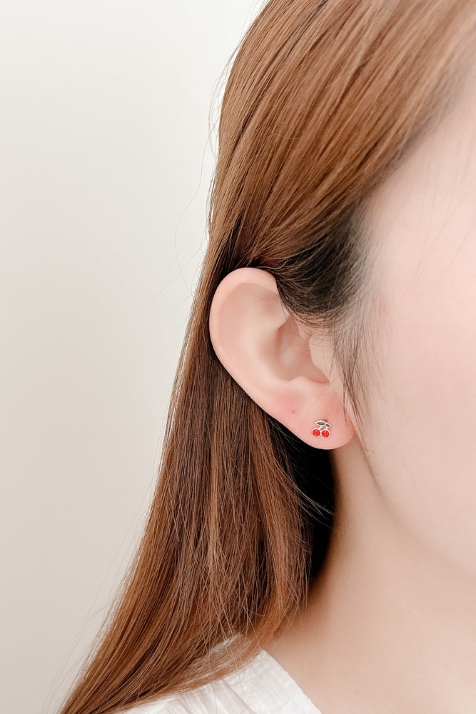 
                  
                    23511 Red Cherry Earrings
                  
                