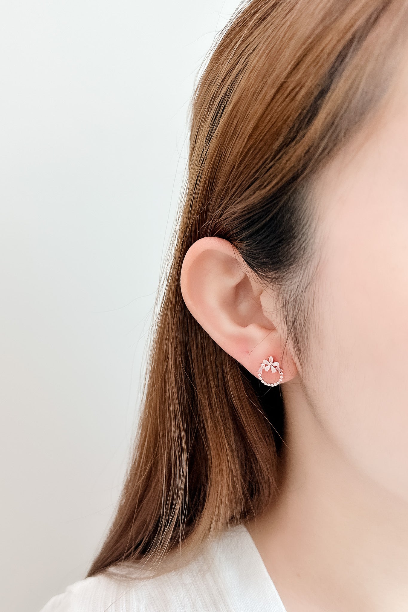 
                  
                    23560 - Geranium Earrings
                  
                