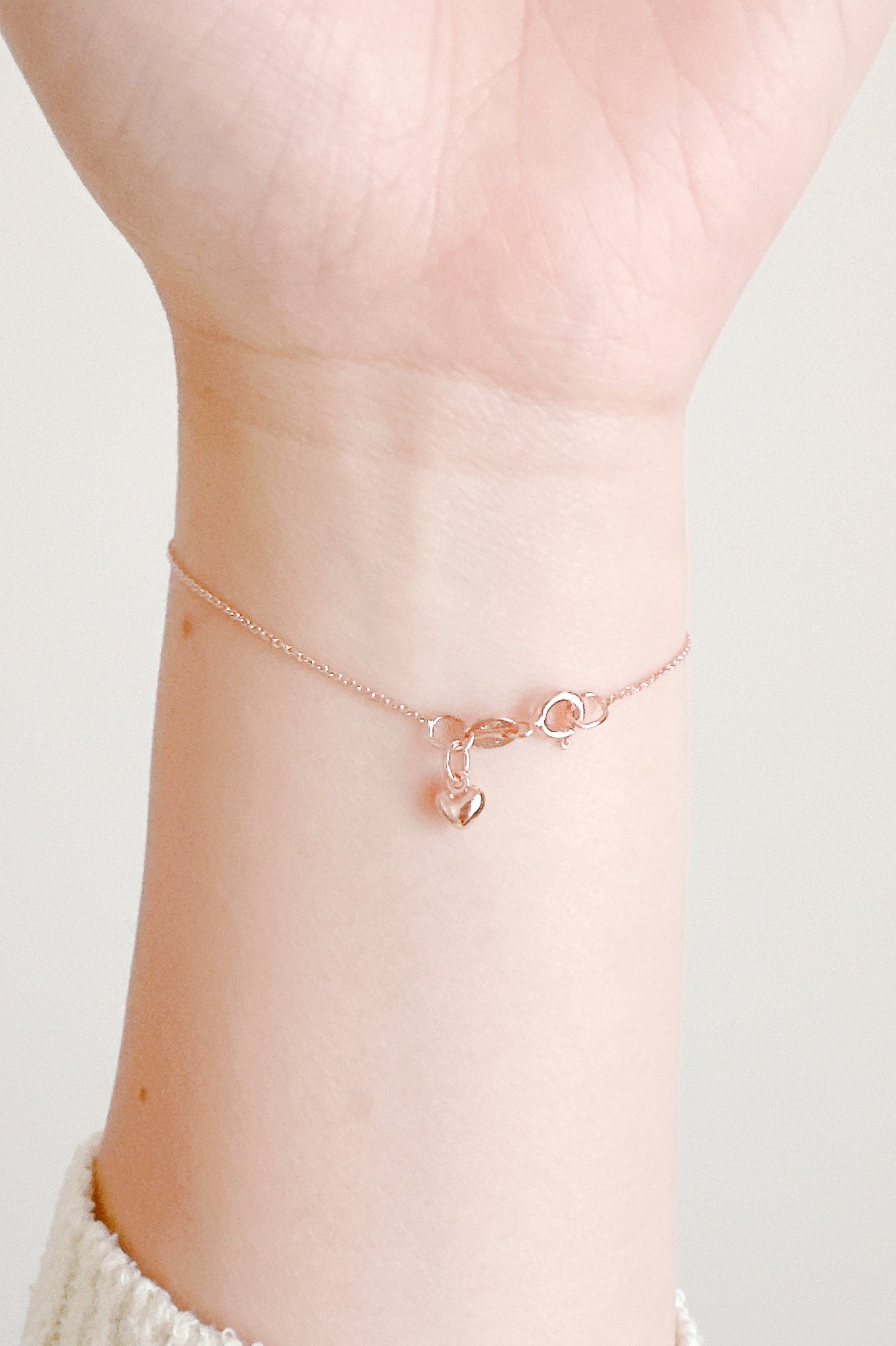 
                  
                    𝐧𝐞𝐰 𝐜𝐨𝐥𝐨𝐮𝐫 🖌 23810 Enola Bracelet
                  
                