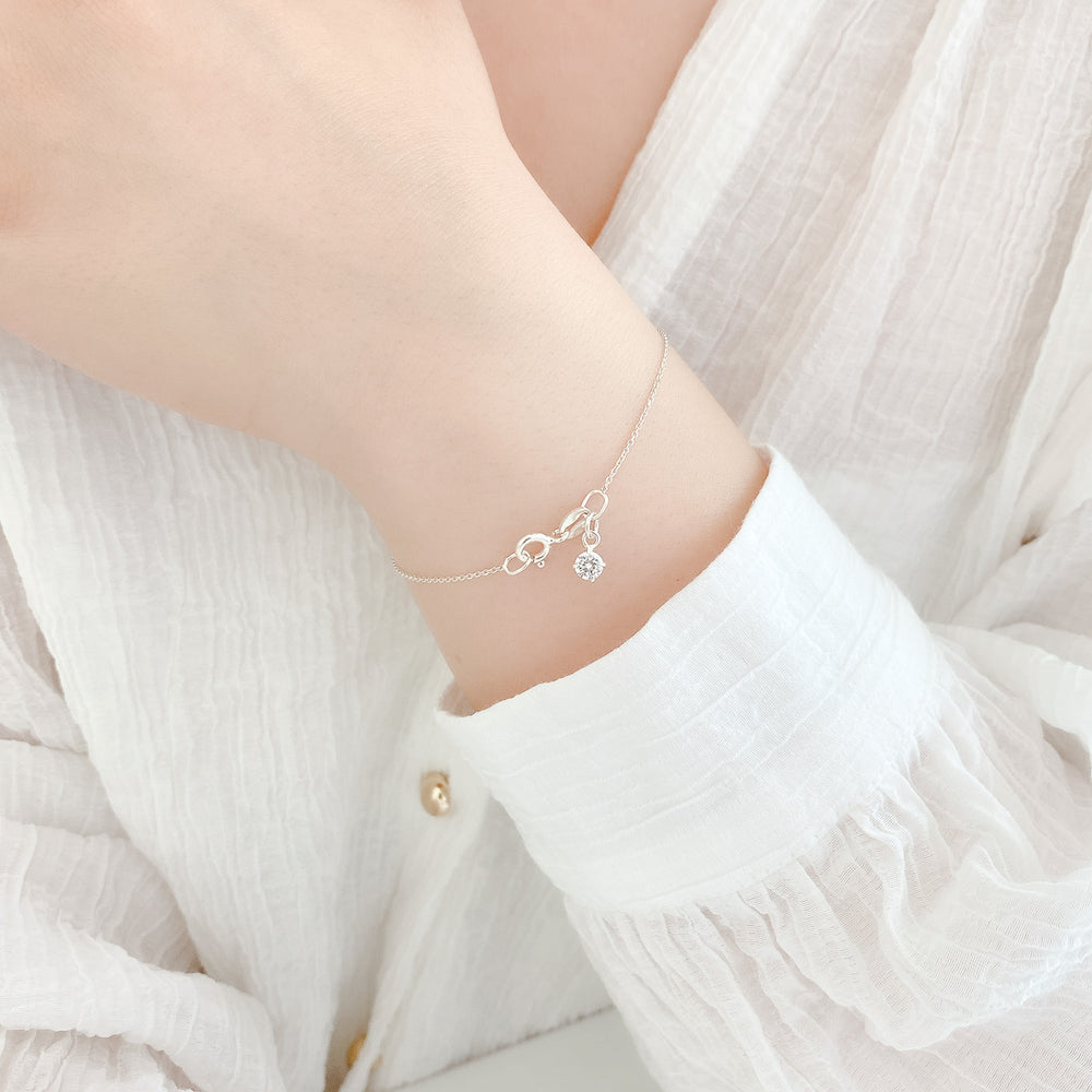 
                  
                    𝐧𝐞𝐰 𝐜𝐨𝐥𝐨𝐮𝐫 🖌 23810 Enola Bracelet
                  
                