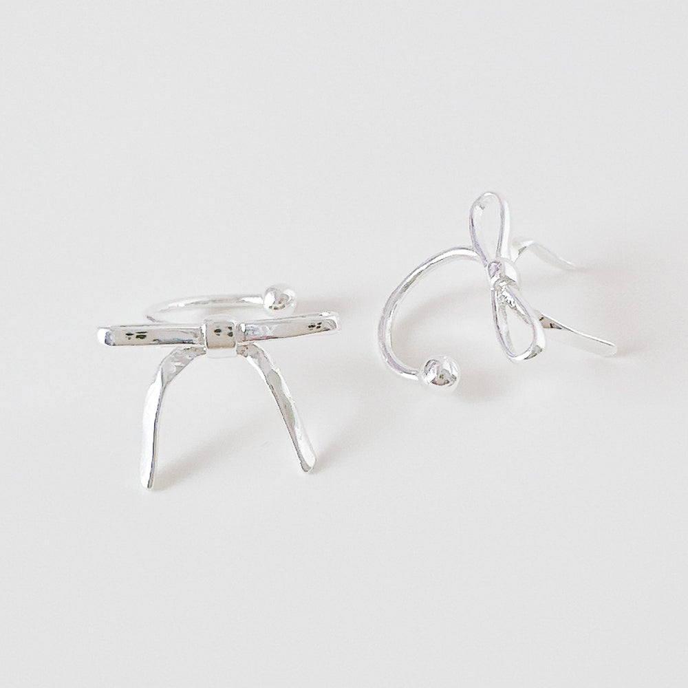 
                  
                    24090 Dia Ear Cuff
                  
                