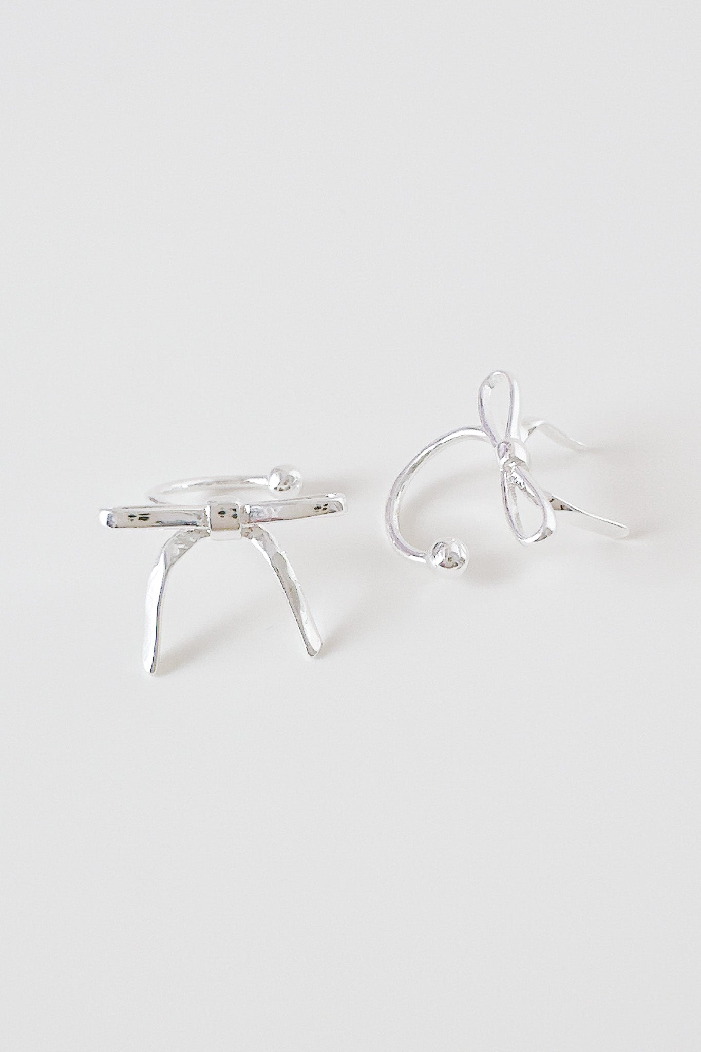 
                  
                    24090 Dia Ear Cuff
                  
                