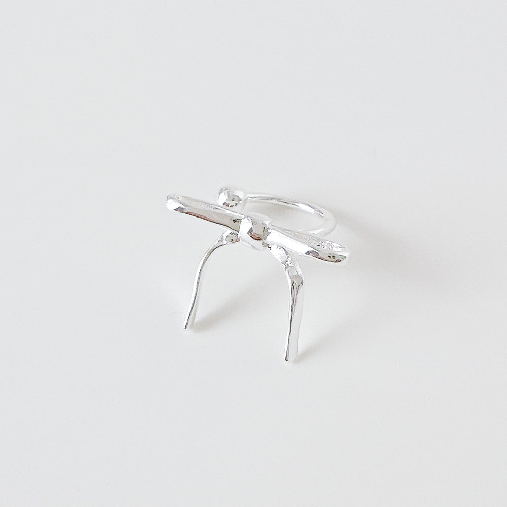 
                      
                        24090 Dia Ear Cuff
                      
                    