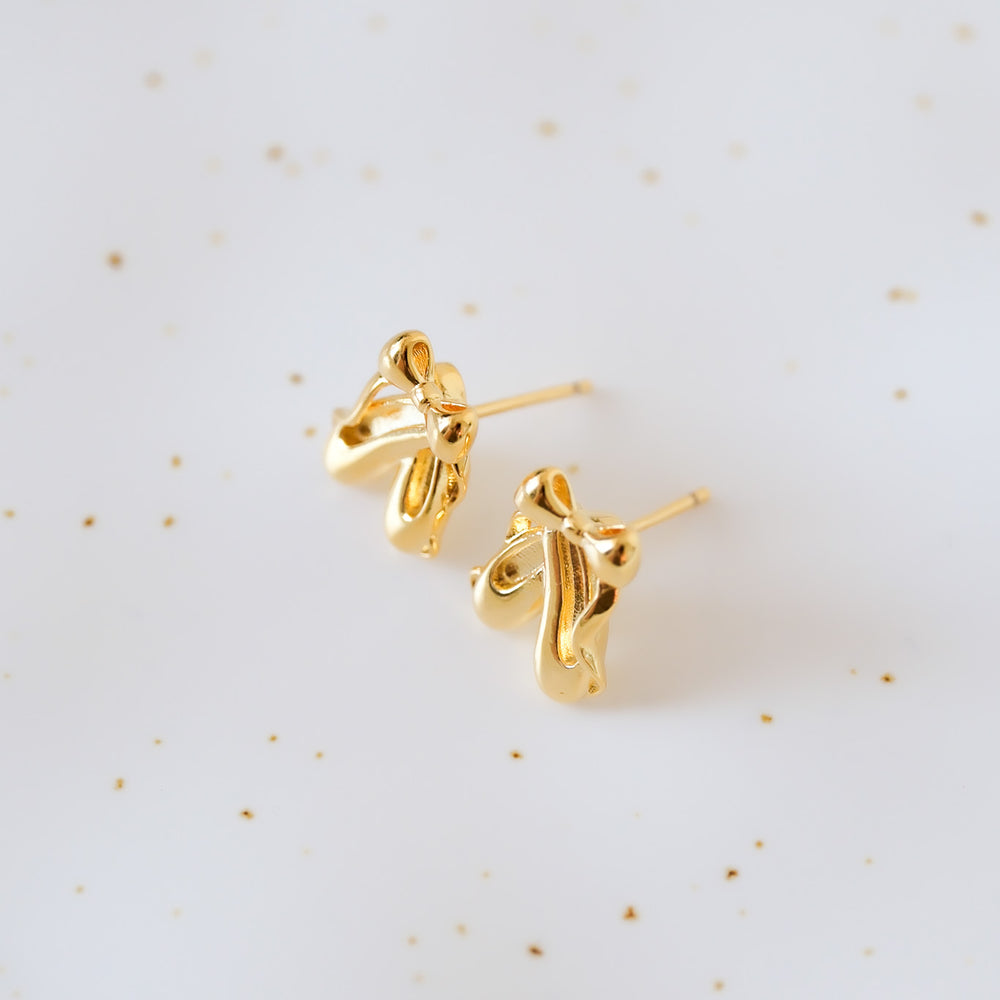 
                  
                    24200 - Amor Earrings 🩰
                  
                