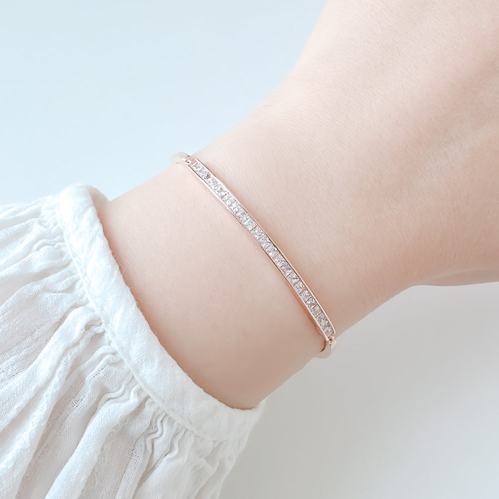 
                  
                    24205 Philothea Bracelet
                  
                