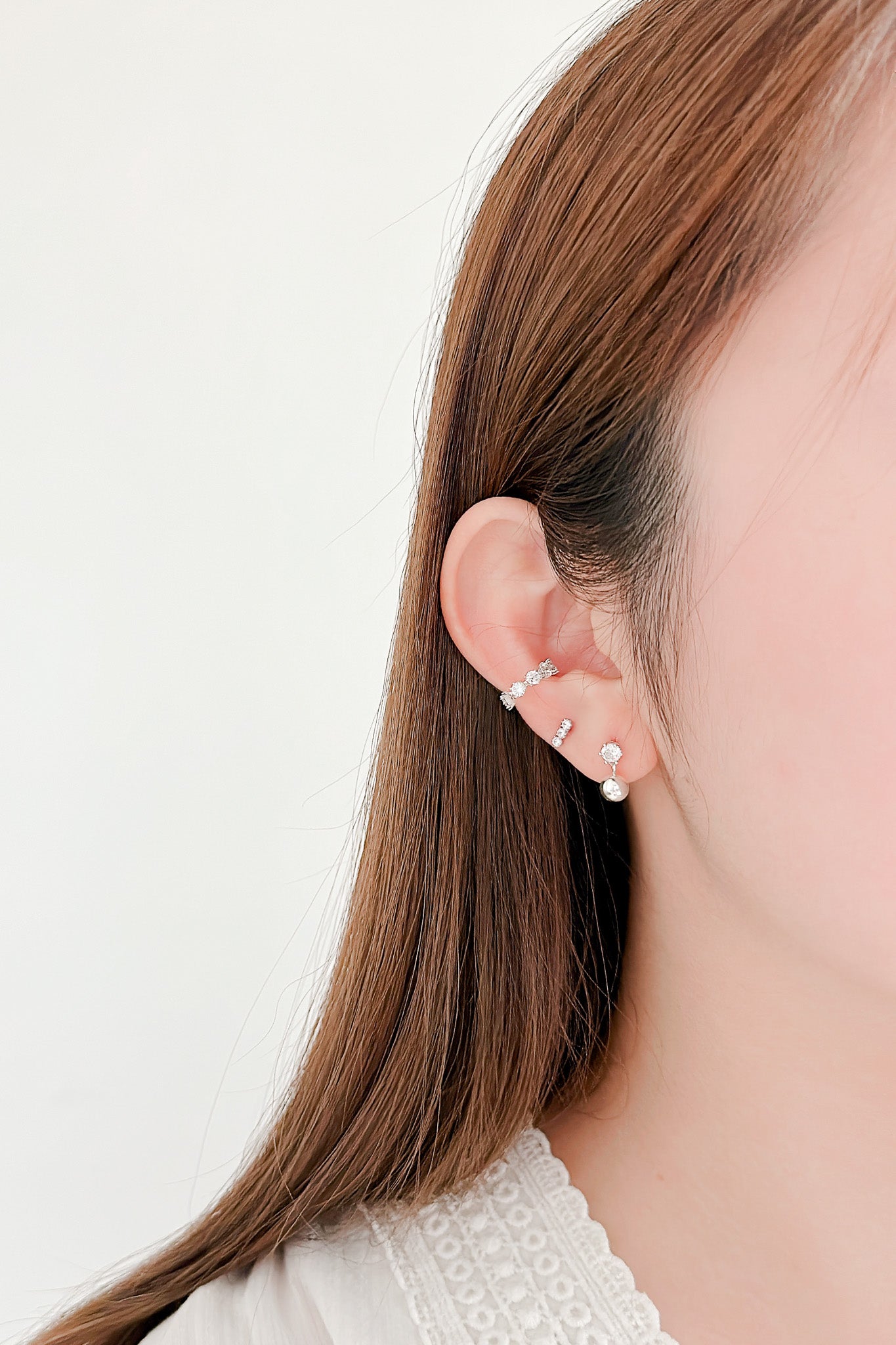 
                  
                    24210 - Zaina Ear Cuff
                  
                