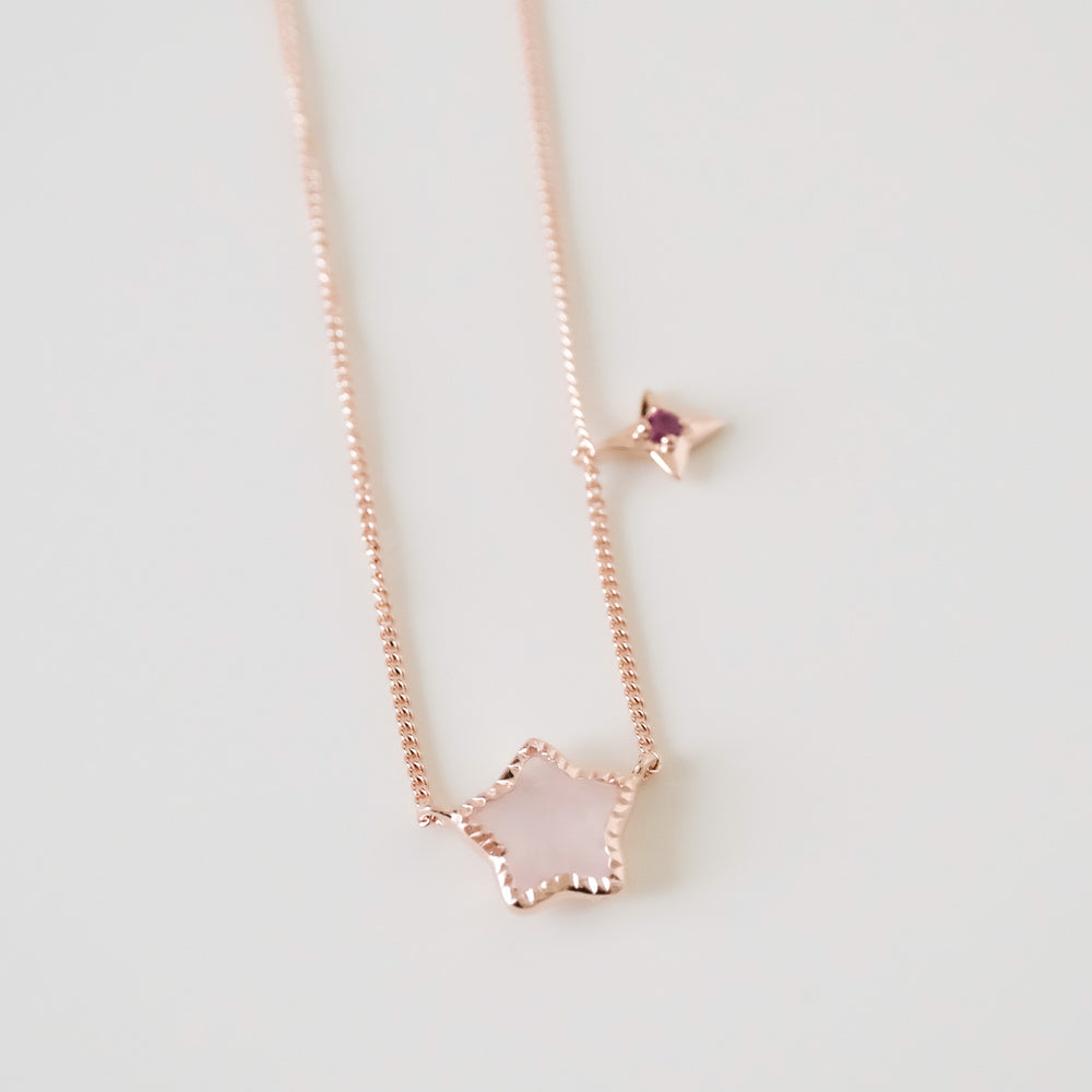 
                  
                    24254 Filomena Gemstone Necklace | Rose Quartz & Rhodolite Garnet
                  
                