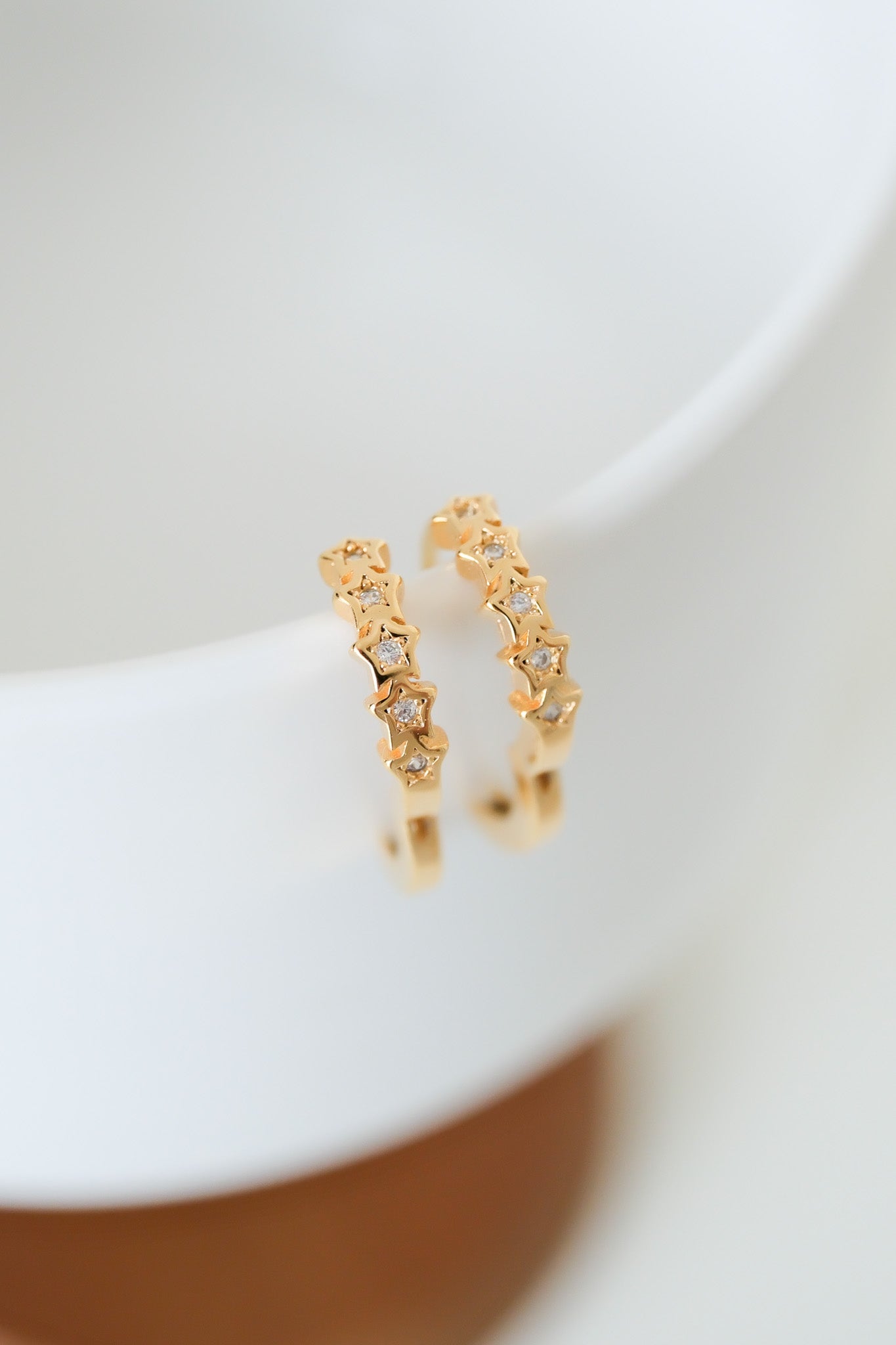 
                  
                    24308 Uriela Earrings
                  
                