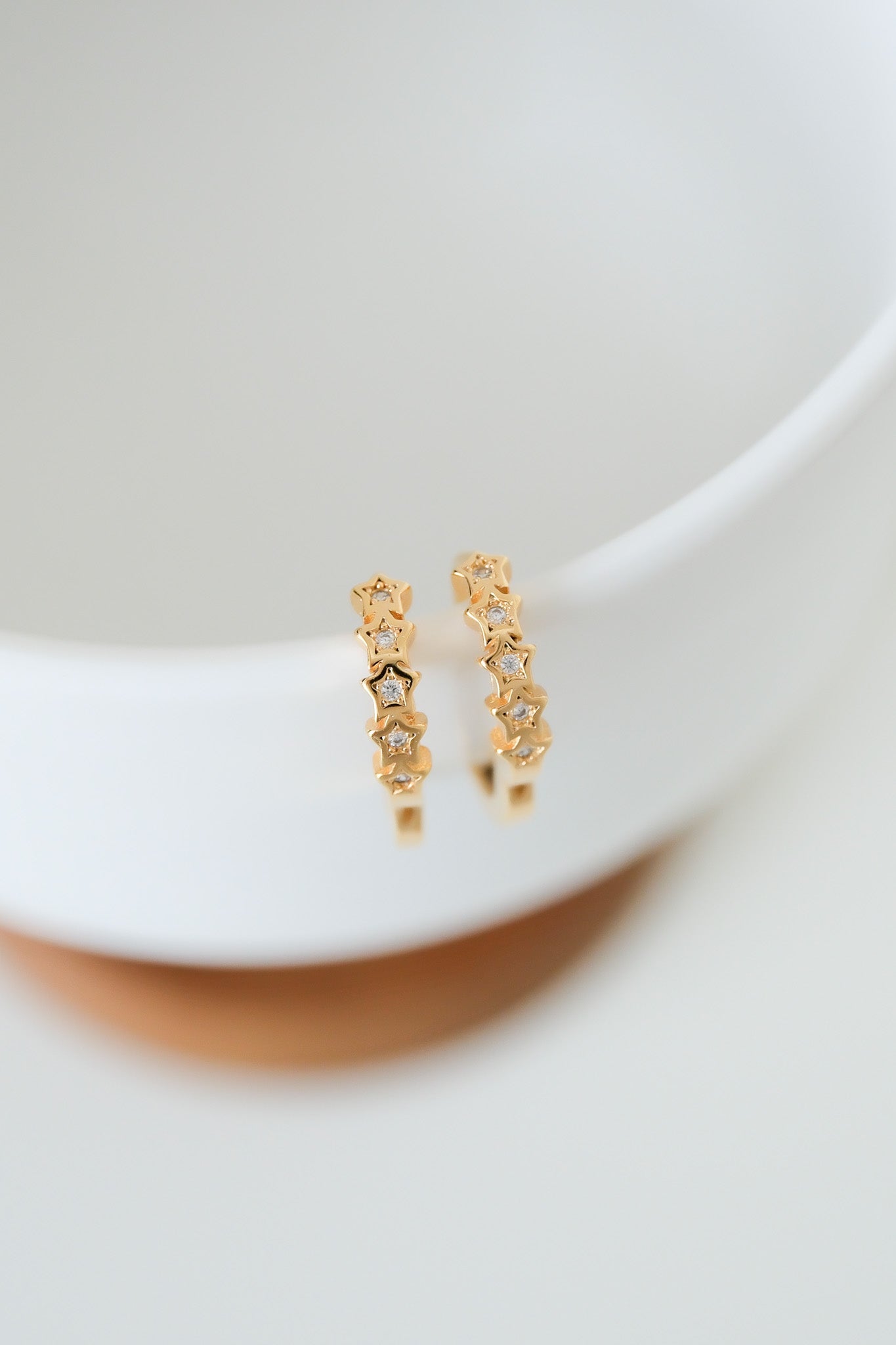 
                  
                    24308 Uriela Earrings
                  
                