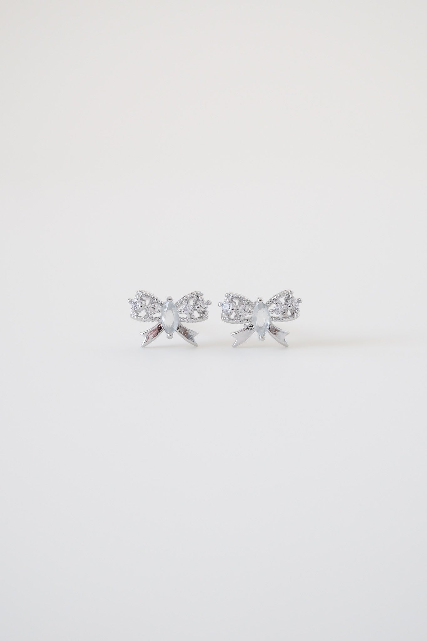 
                  
                    24406 Perla Earrings
                  
                