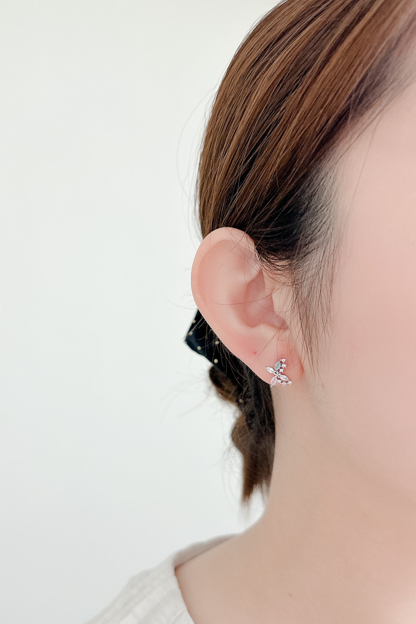 
                  
                    24421 Eulalie Earrings
                  
                