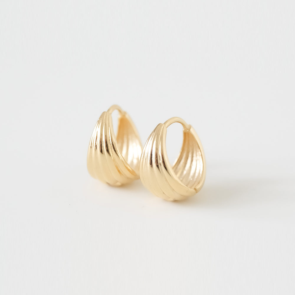 
                  
                    24423 Bronwyn Earrings
                  
                