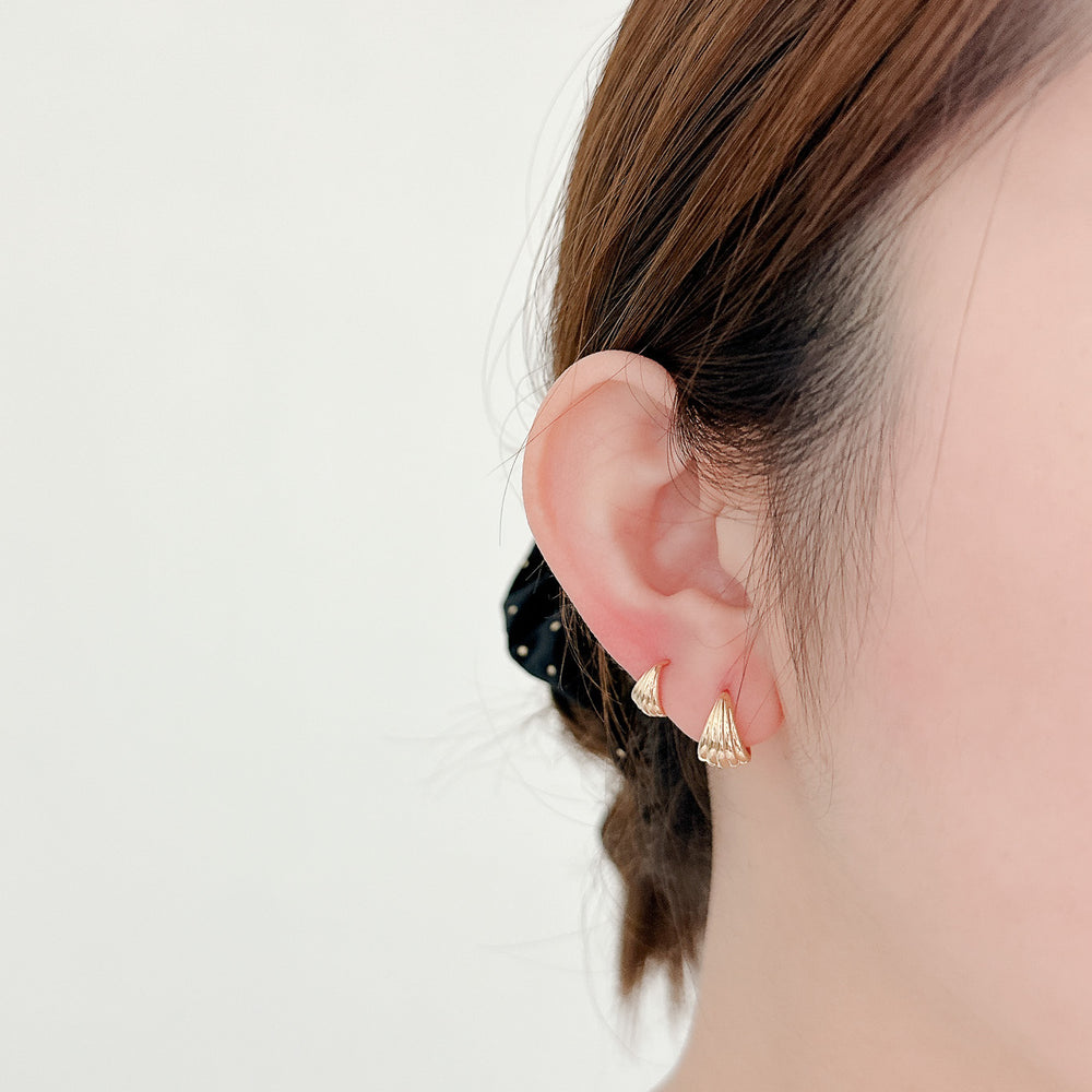 
                  
                    24423 Bronwyn Earrings
                  
                