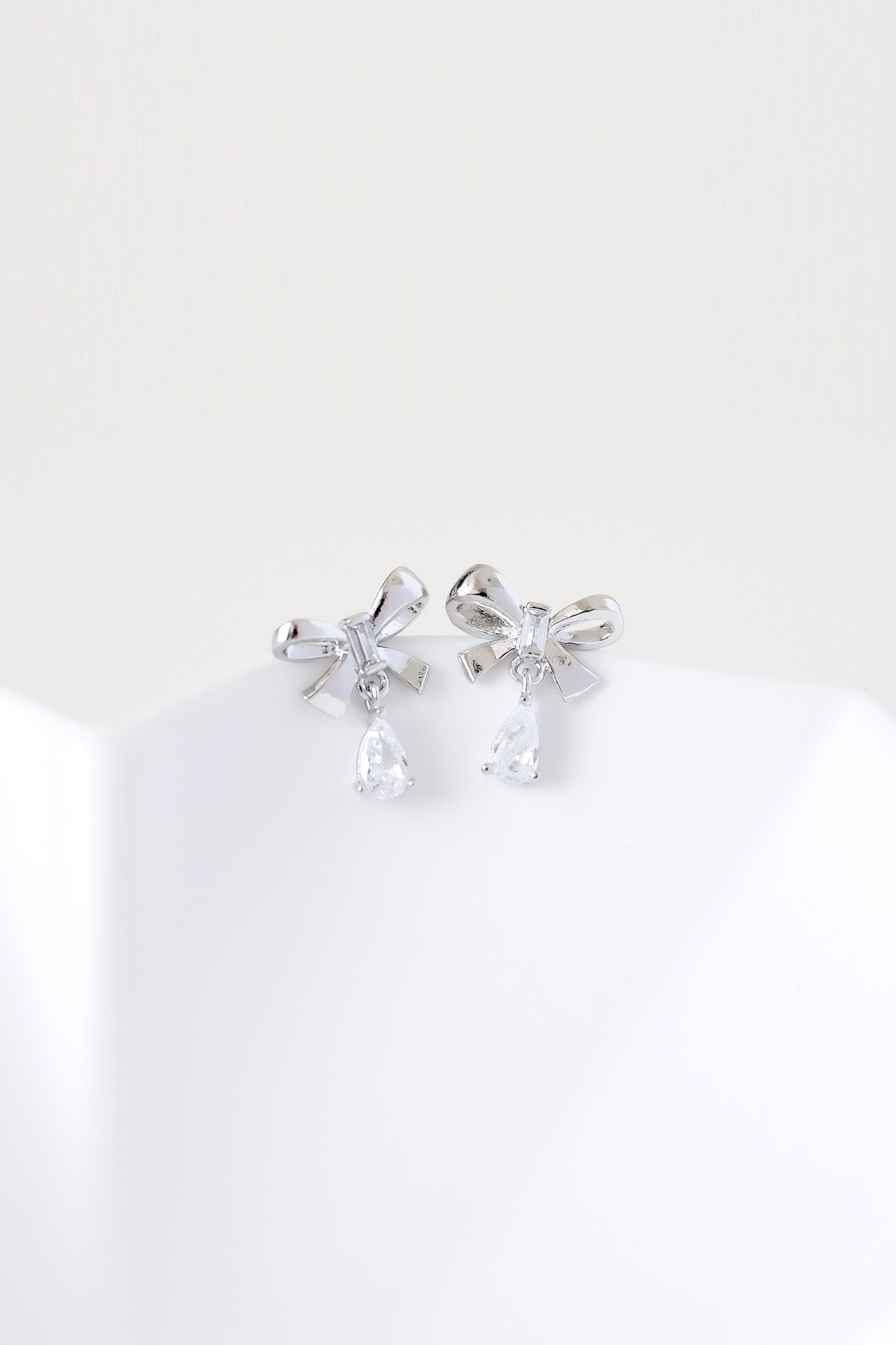 
                  
                    24485 Drusilla Earrings
                  
                