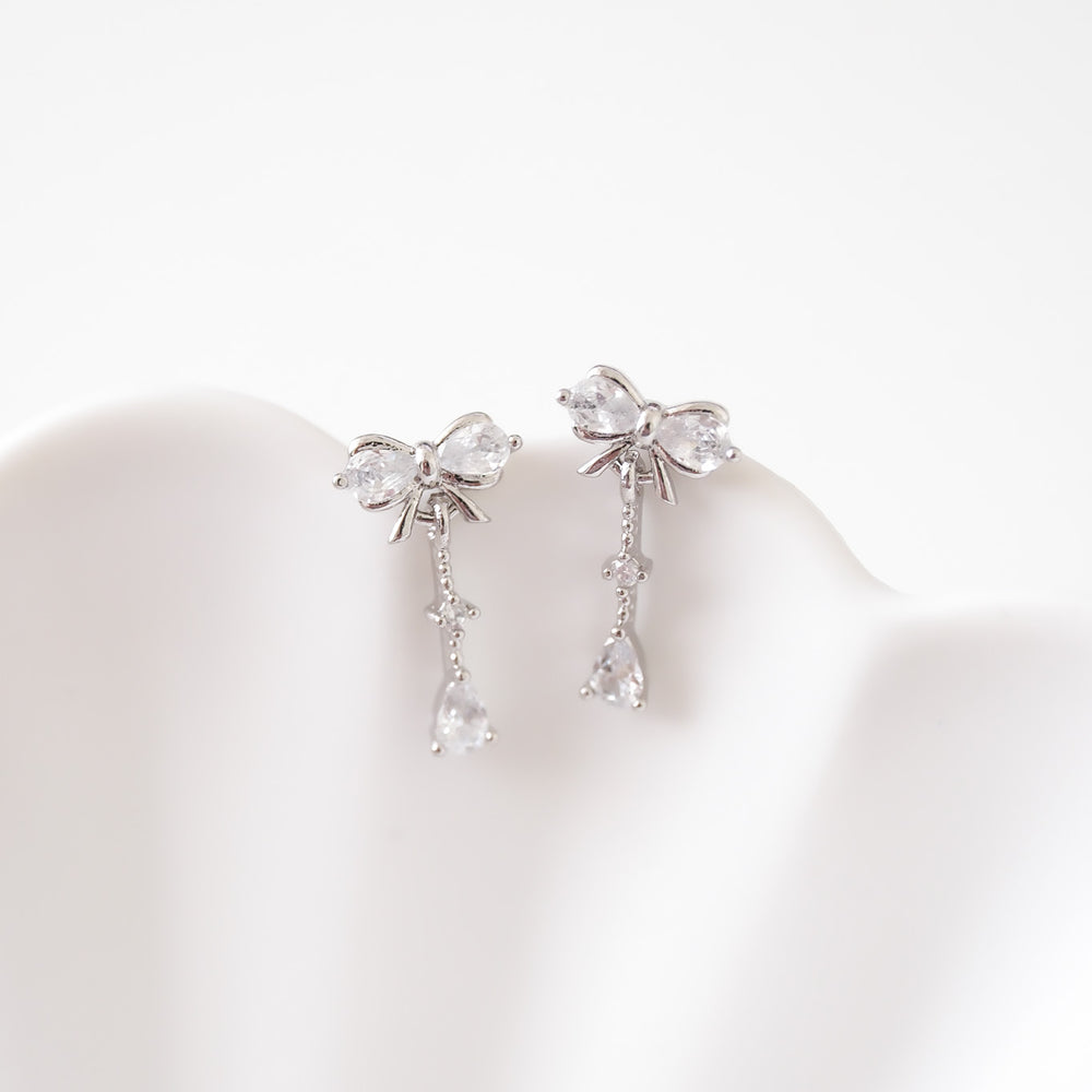 
                      
                        店主心水款 ⊹ 24486 Rhae Earrings
                      
                    