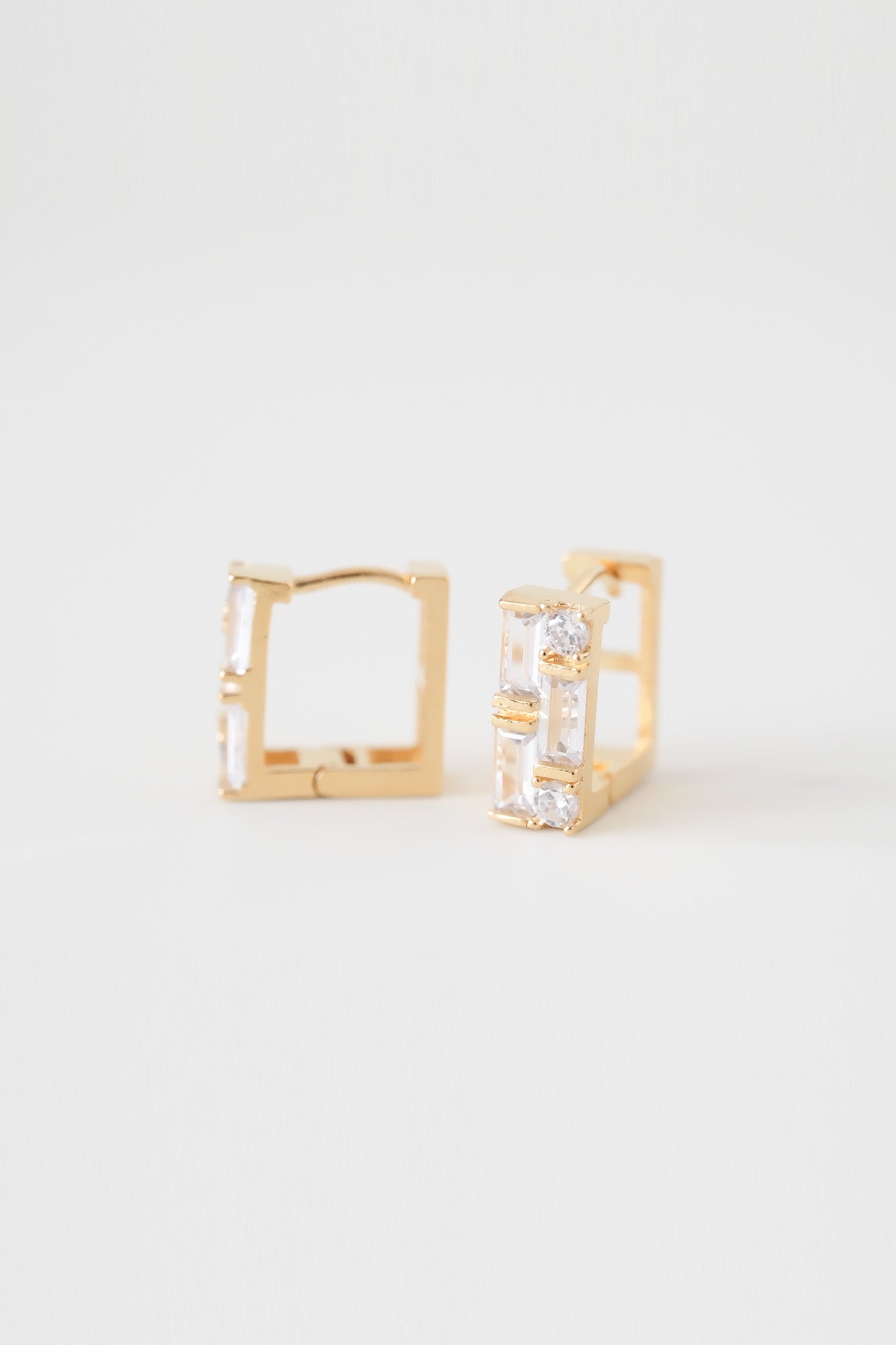 
                  
                    24524 Tamia Earrings
                  
                