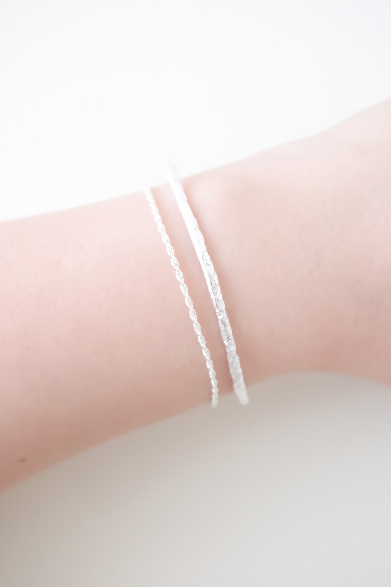 
                  
                    24539 Loreto Bangle
                  
                