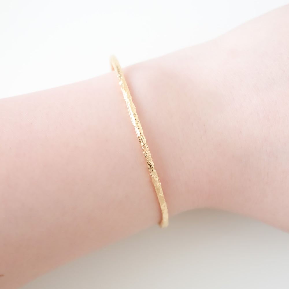 
                      
                        24539 Loreto Bangle
                      
                    