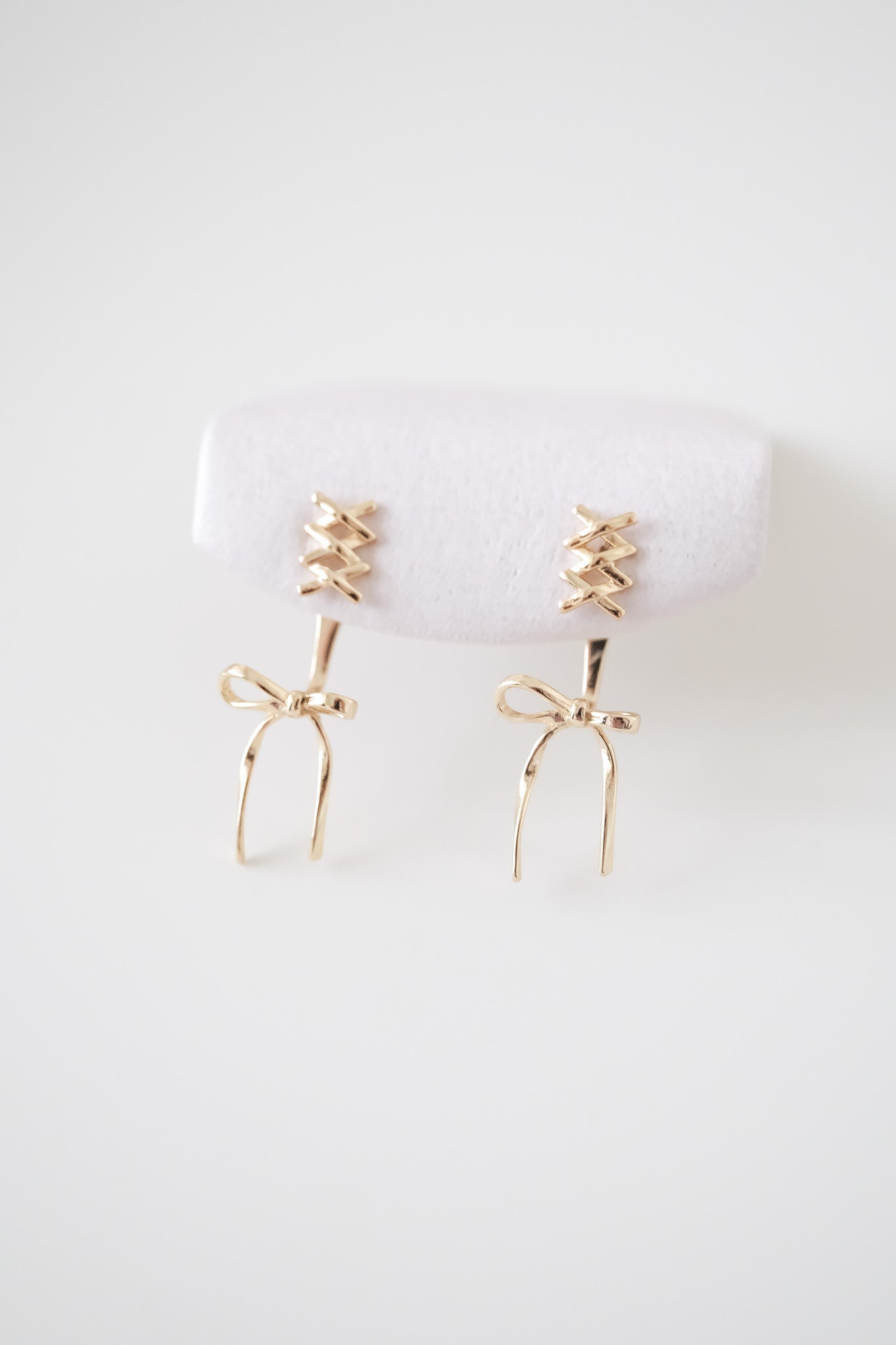 
                  
                    回歸款 🩰 24543 Ballerina Earrings
                  
                