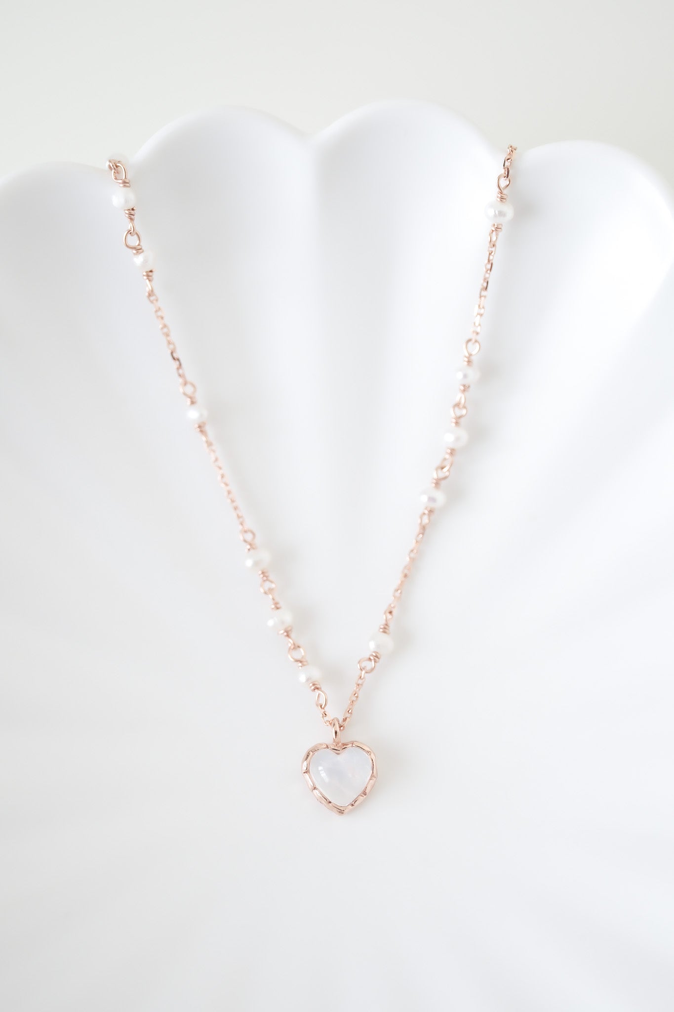 
                  
                    溫柔女生必備 ♡ 24546 Cadenza Gemstone Necklace
                  
                