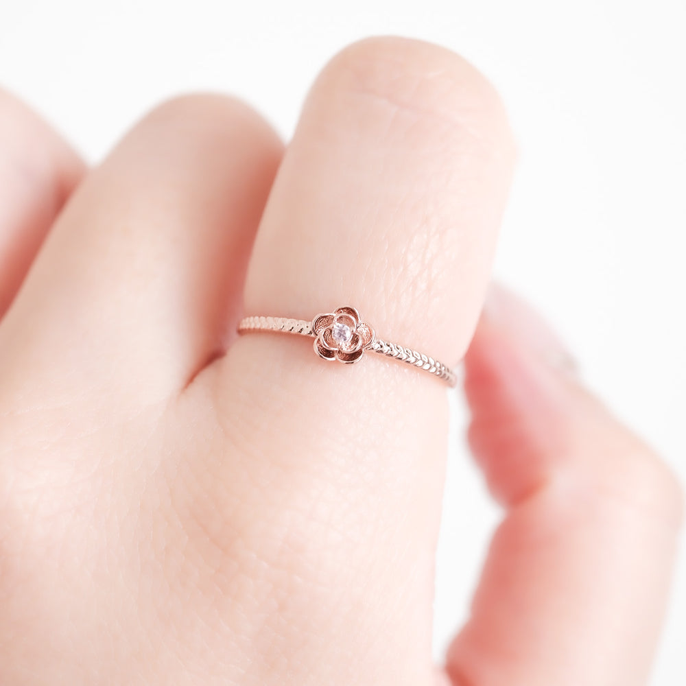 
                  
                    24550 Amour Ring
                  
                