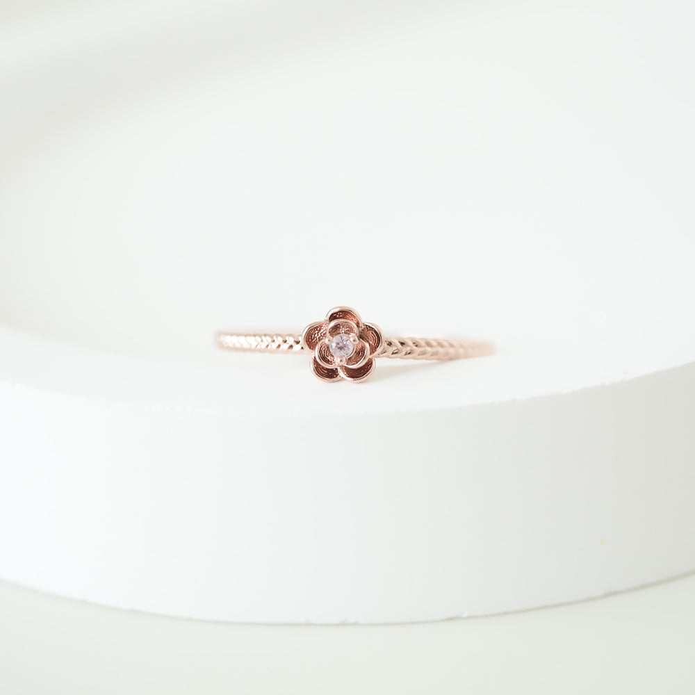 
                      
                        24550 Amour Ring
                      
                    