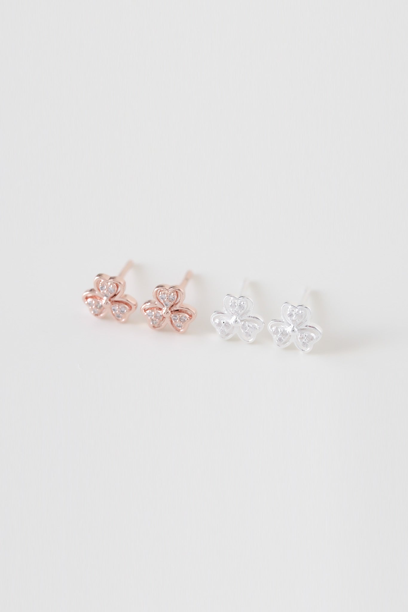 
                  
                    24559 Fleur Earrings
                  
                