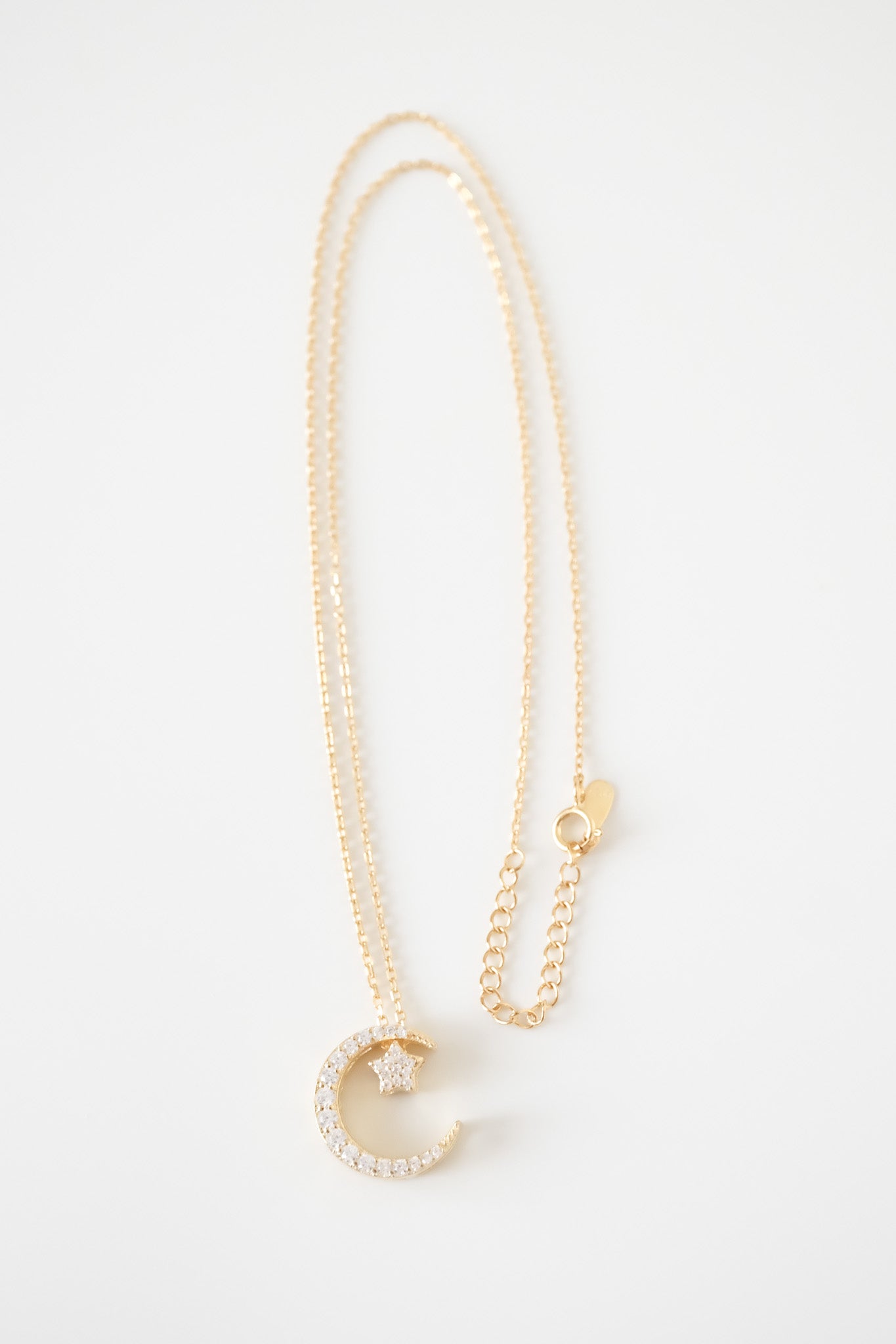 
                  
                    24560 Moonie 4-way Necklace
                  
                