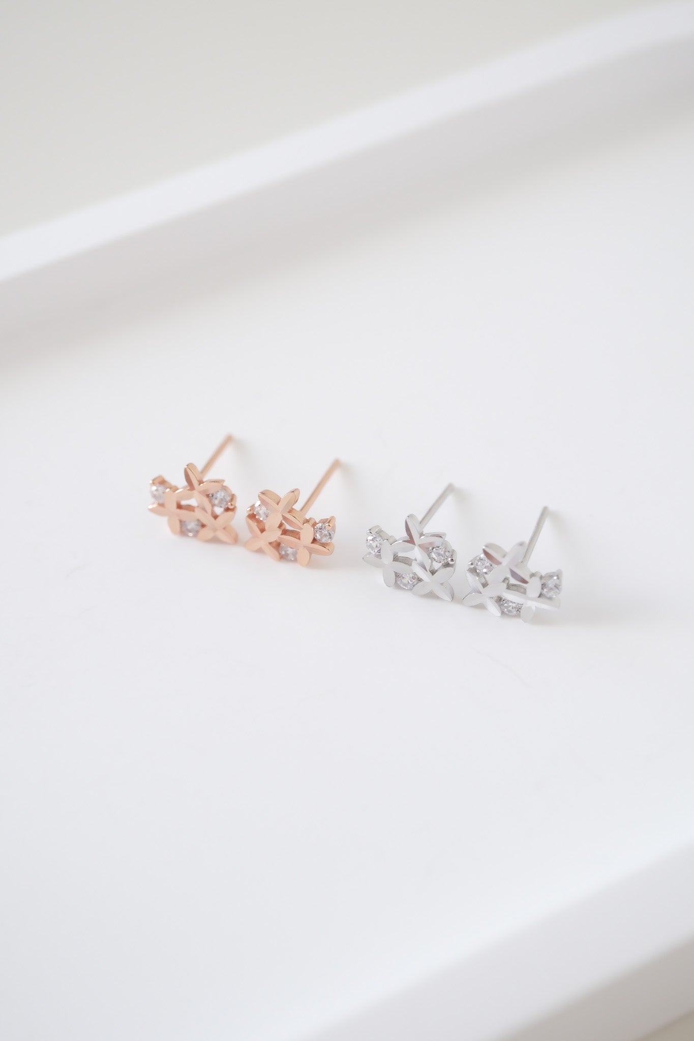 
                  
                    戴上耳超靚款 🩷 24566 Selene Earrings
                  
                