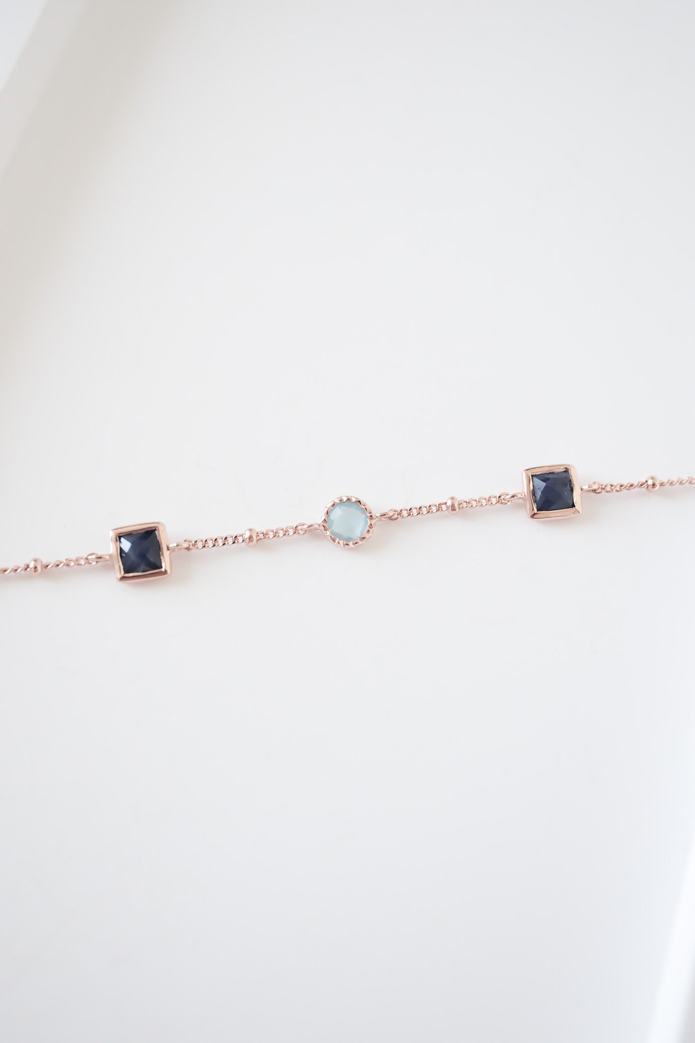 
                  
                    24573 Kelley Gemstone Necklace
                  
                