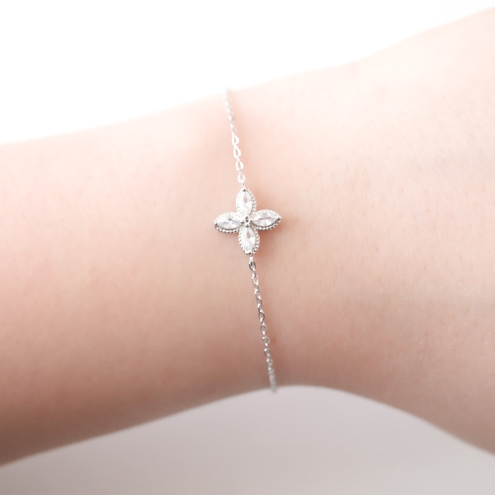 
                      
                        24633 Elyse Bracelet
                      
                    