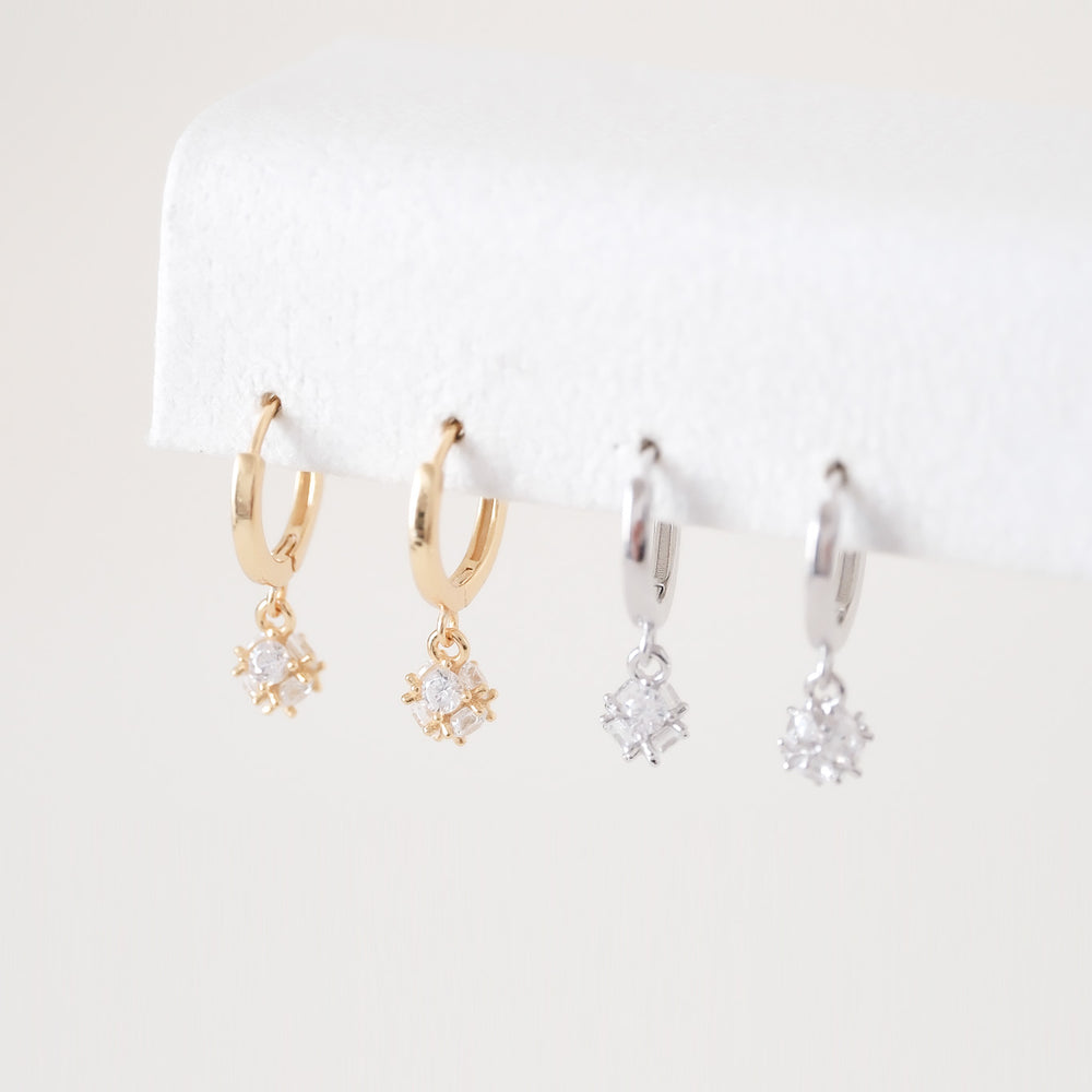 
                      
                        24639 Elvera Earrings
                      
                    