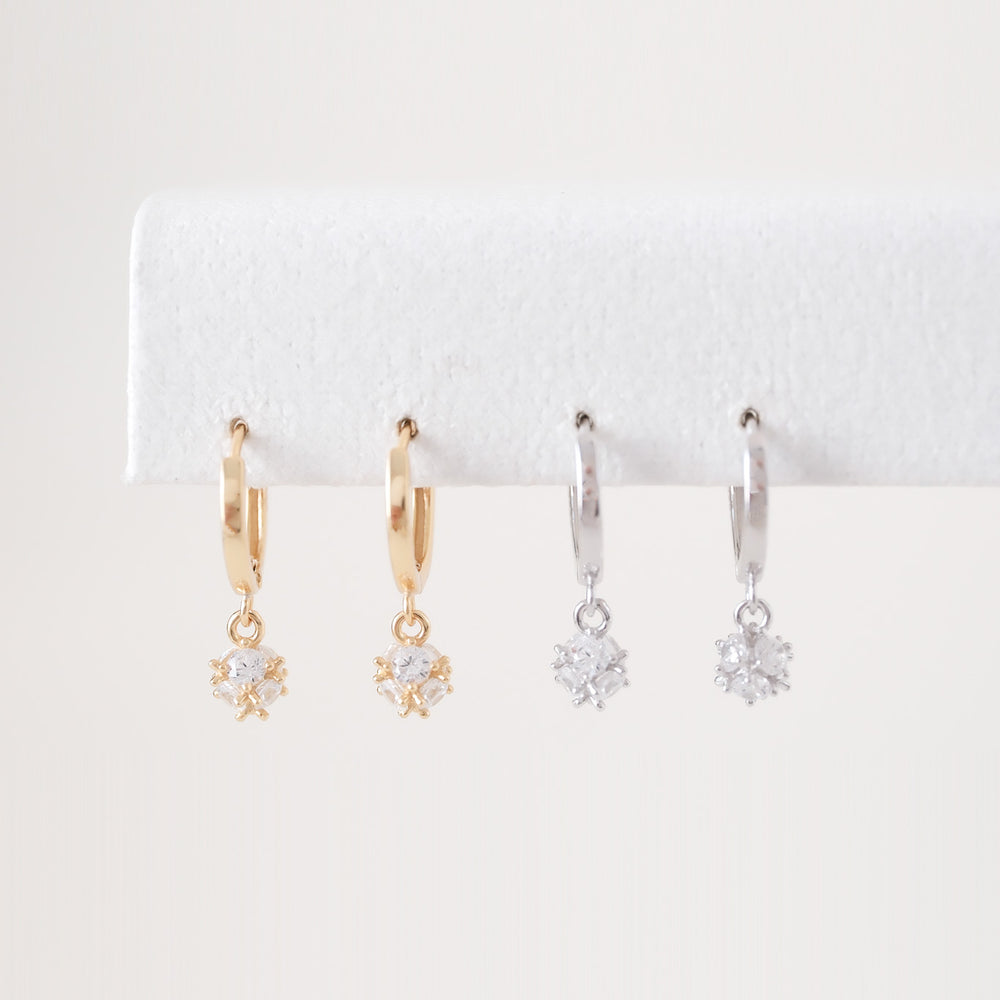 
                      
                        24639 Elvera Earrings
                      
                    