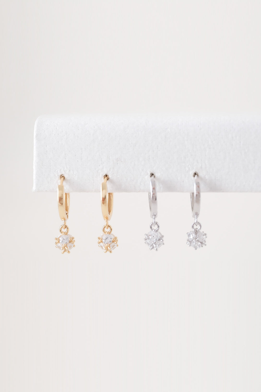 24639 Elvera Earrings