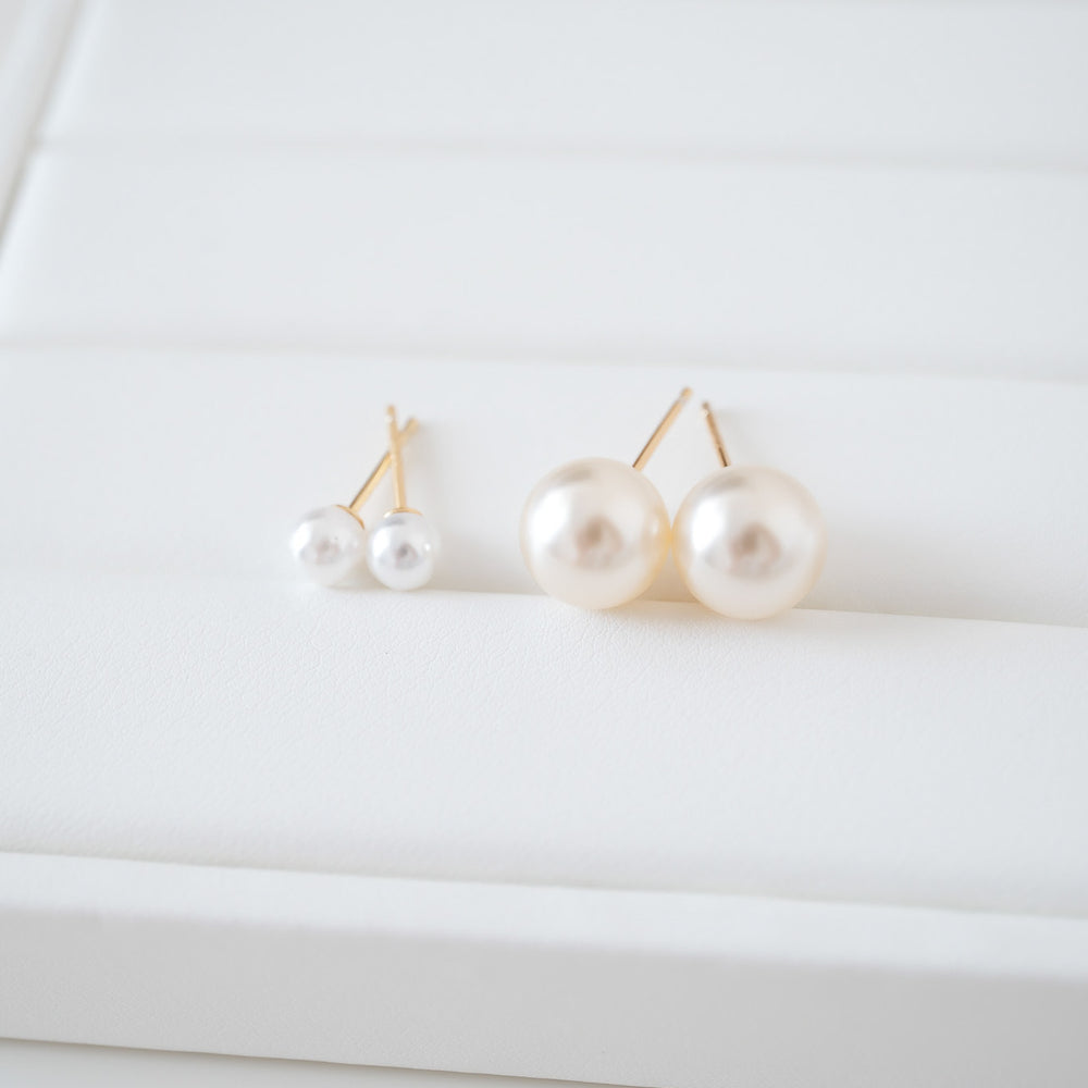 24656 The Classic Pearl Earrings