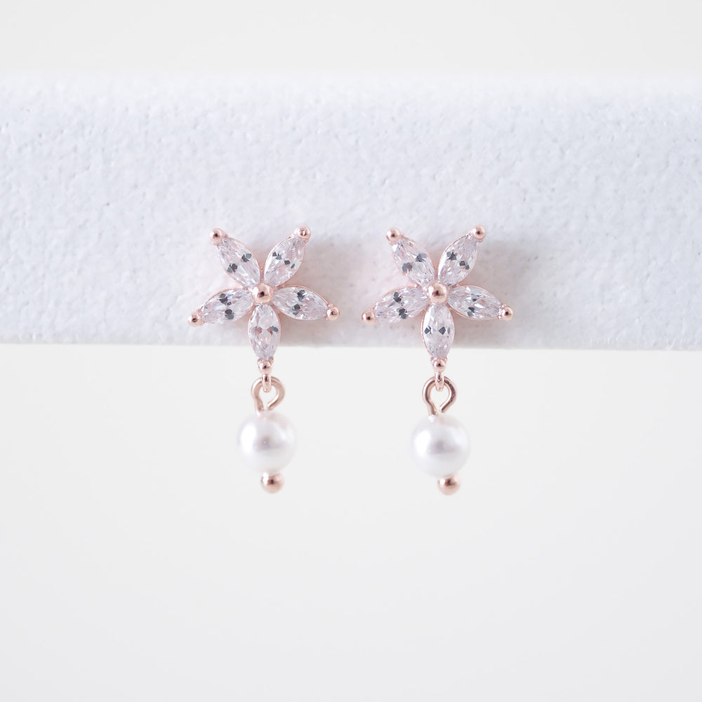 
                      
                        24699 Livia Earrings
                      
                    