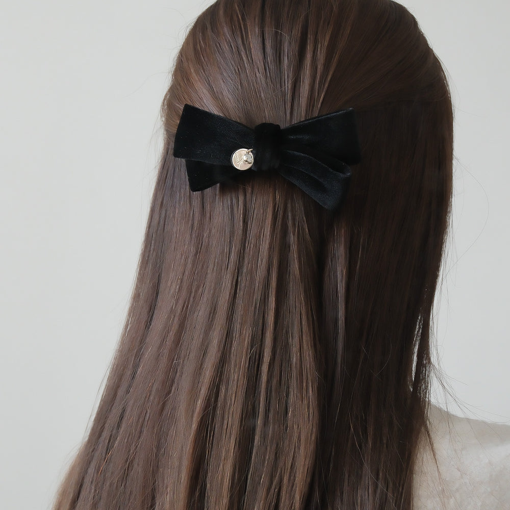 
                      
                        24704 Jade Bow Hair Clip
                      
                    