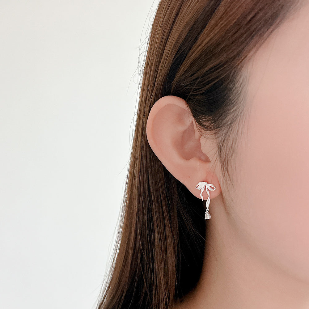 
                      
                        24724 Cordelia Earrings
                      
                    