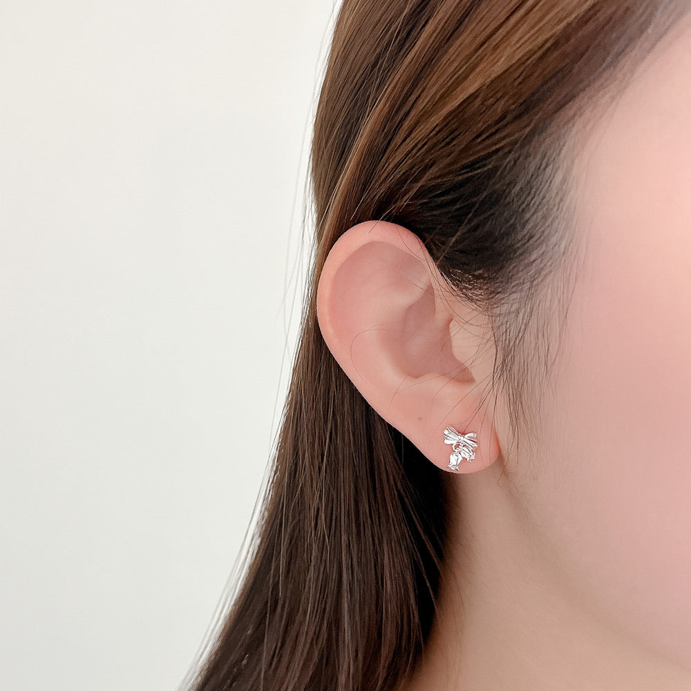 
                      
                        24770 Lily of the Valley Earrings
                      
                    