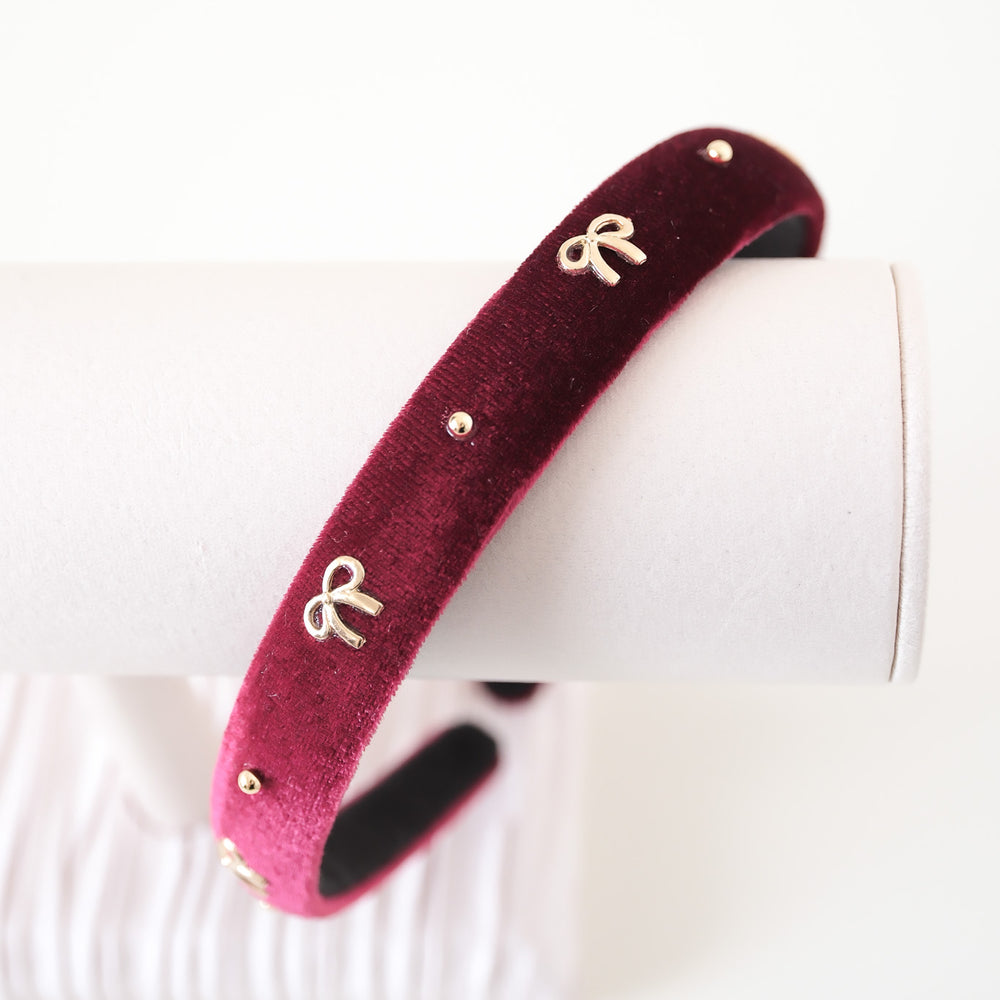 
                      
                        24781 Merrie Velvet Headband
                      
                    