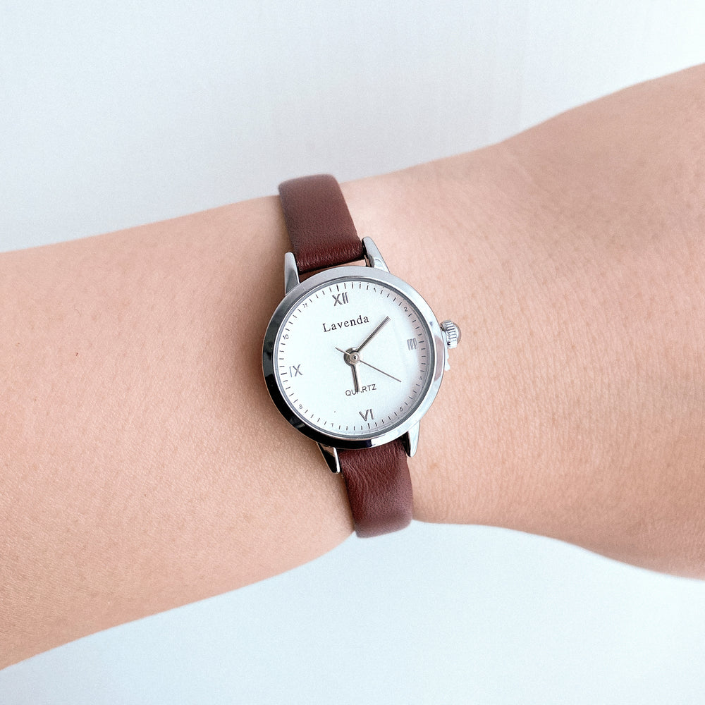 
                  
                    22011 - KR Lavenda Round Leather Watch
                  
                