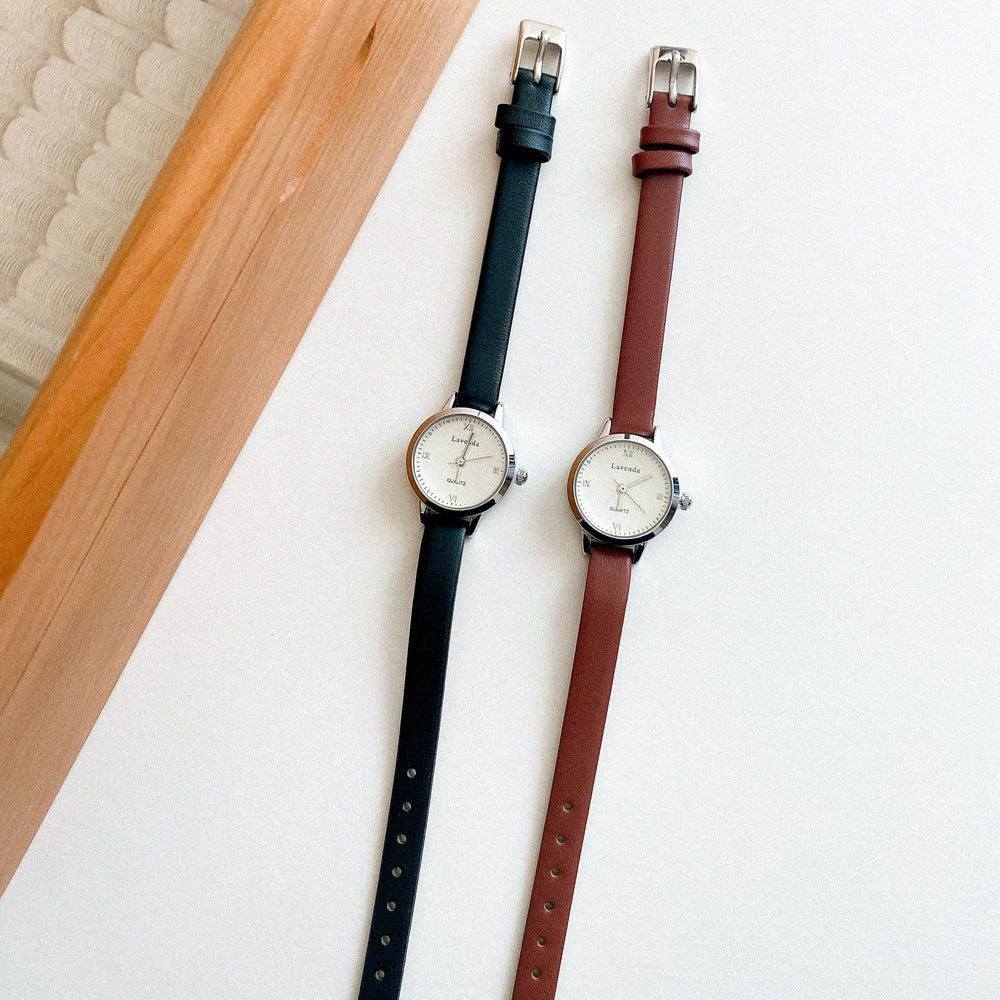 
                  
                    22011 KR Lavenda Round Leather Watch
                  
                