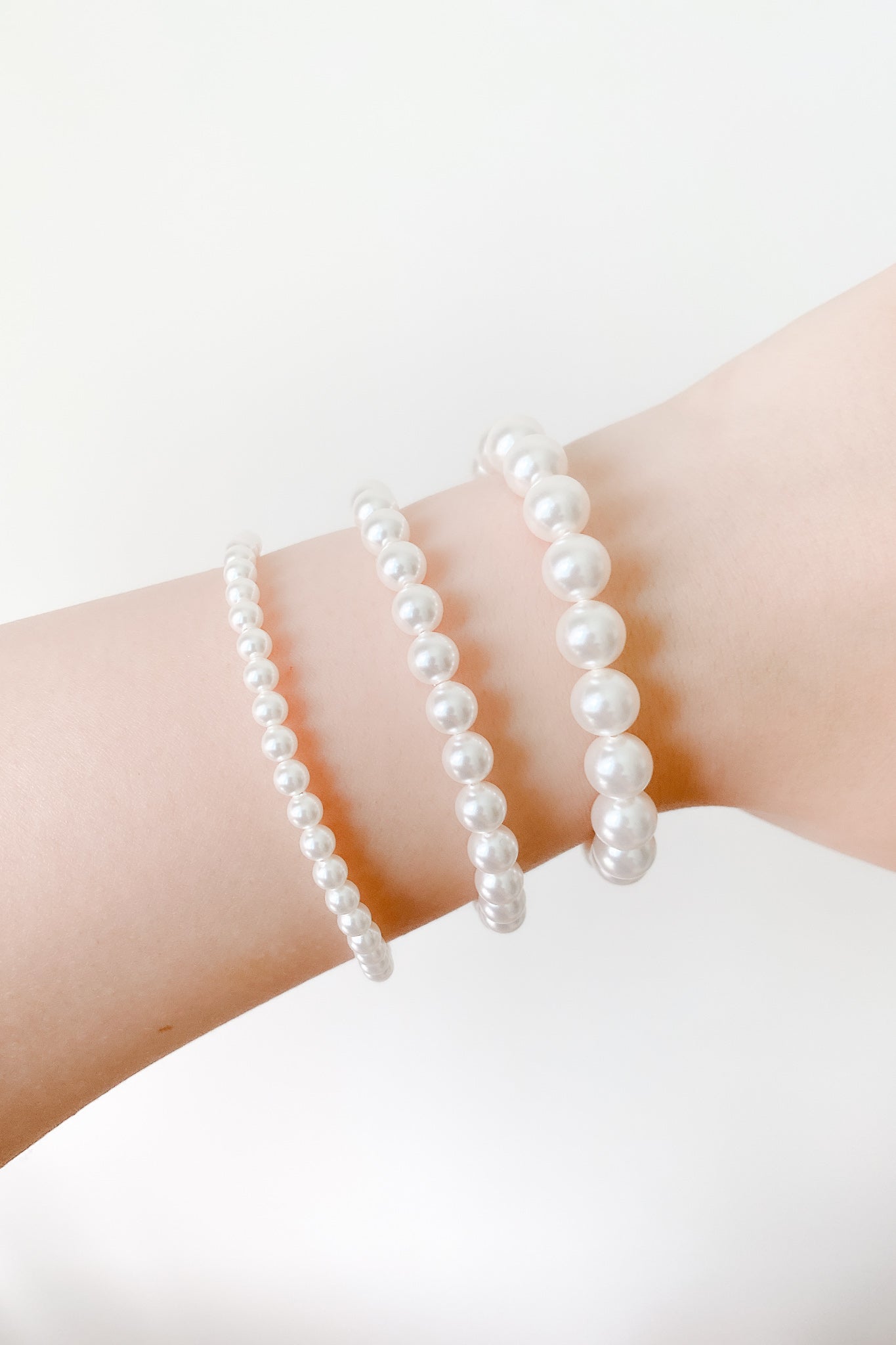 
                  
                    22314 - Classic Pearl Bracelet
                  
                