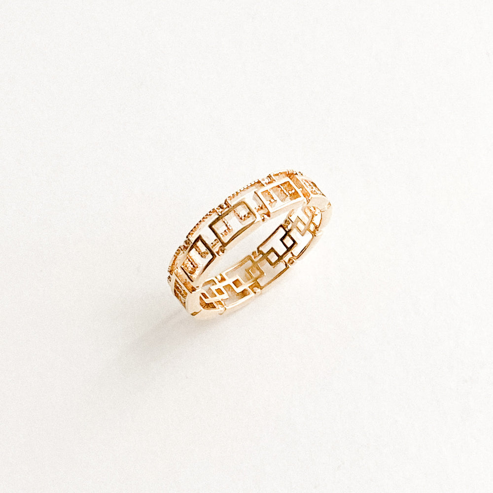 
                  
                    22585 - Lucita Ring
                  
                