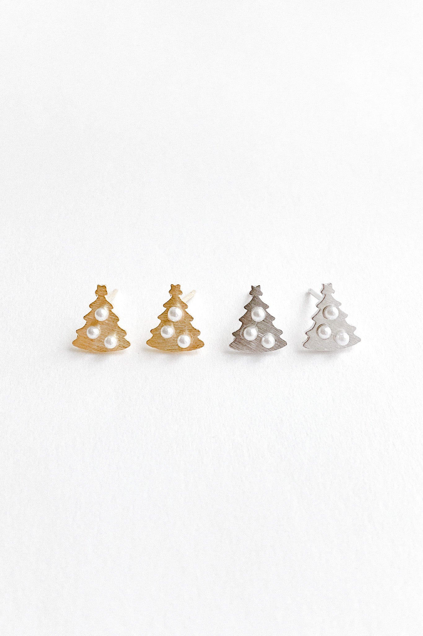 [最後現貨] 22593 Pearl on Christmas Tree Earrings