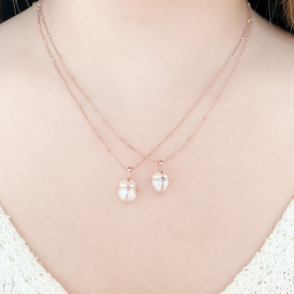 
                  
                    22641 North Pearl & Gemstone Necklace
                  
                