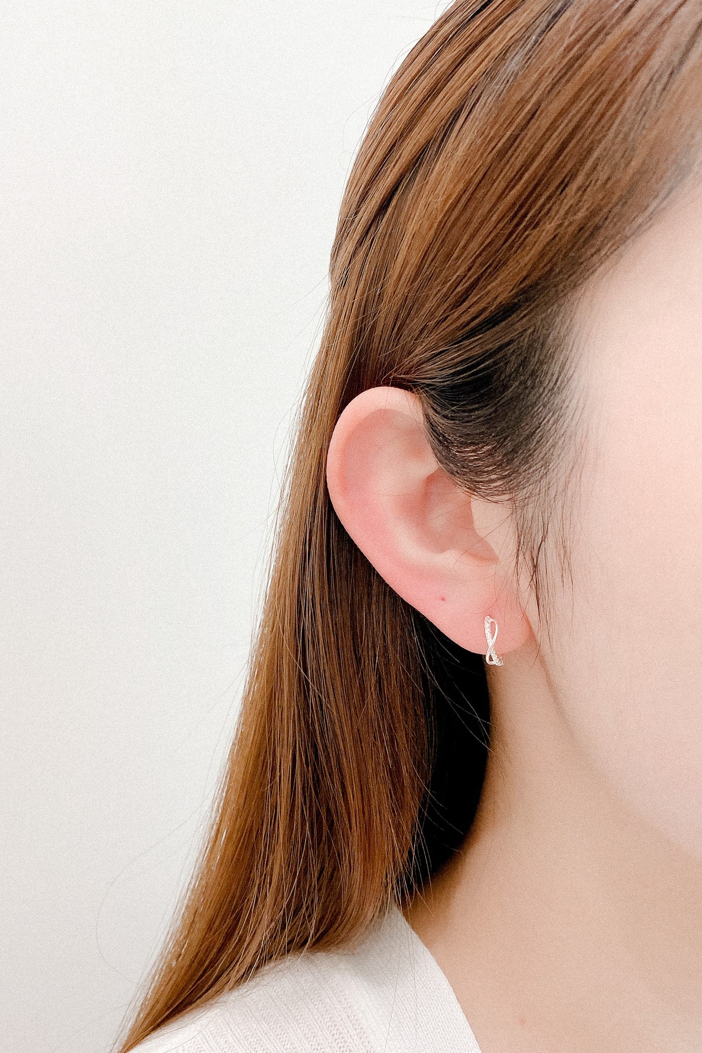 
                  
                    23102 Seren Earrings
                  
                